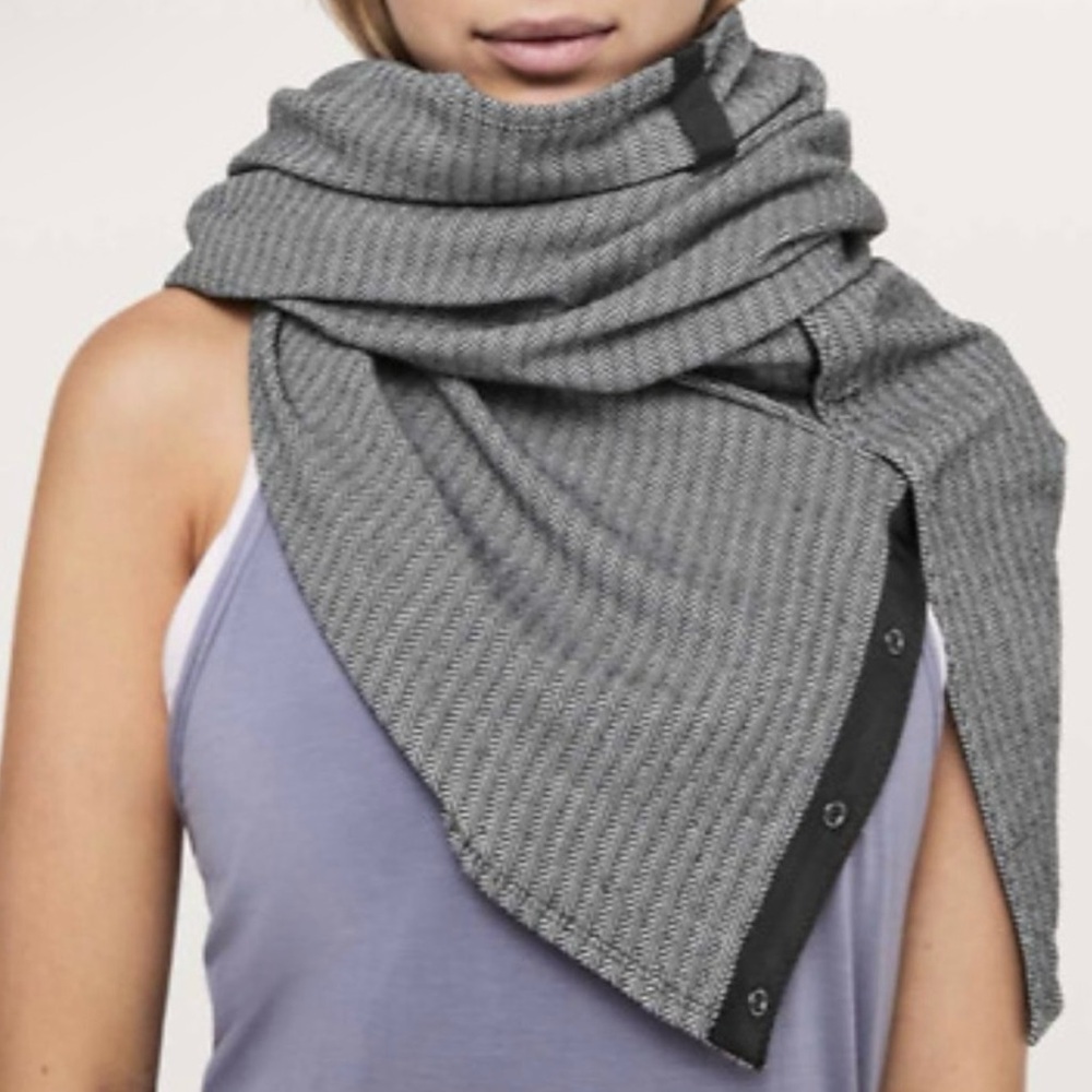 Lululemon Vinyasa Scarf